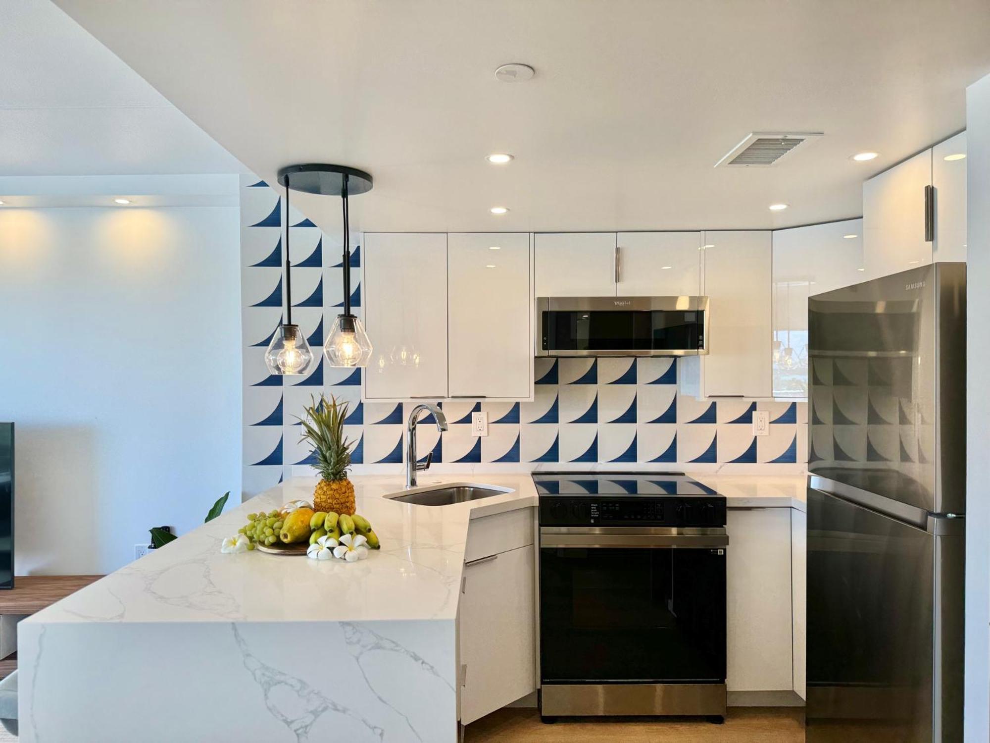 Panoramic Oceanview Resort - Full Kitchen In Each Room, 2 Swimming Pools, Onsite Restaurants, Fireworks Every Friday Honolulu Bagian luar foto