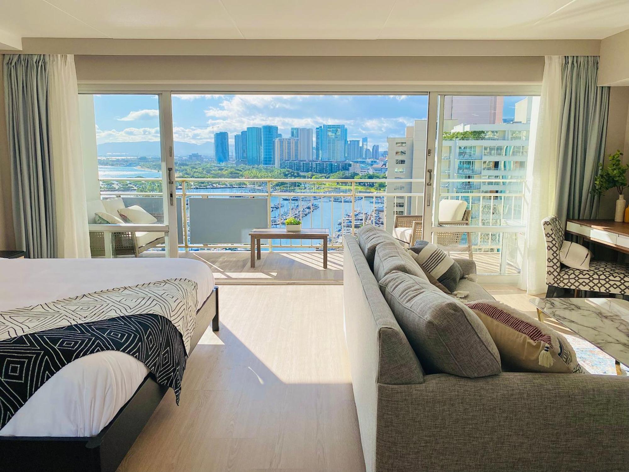 Panoramic Oceanview Resort - Full Kitchen In Each Room, 2 Swimming Pools, Onsite Restaurants, Fireworks Every Friday Honolulu Bagian luar foto