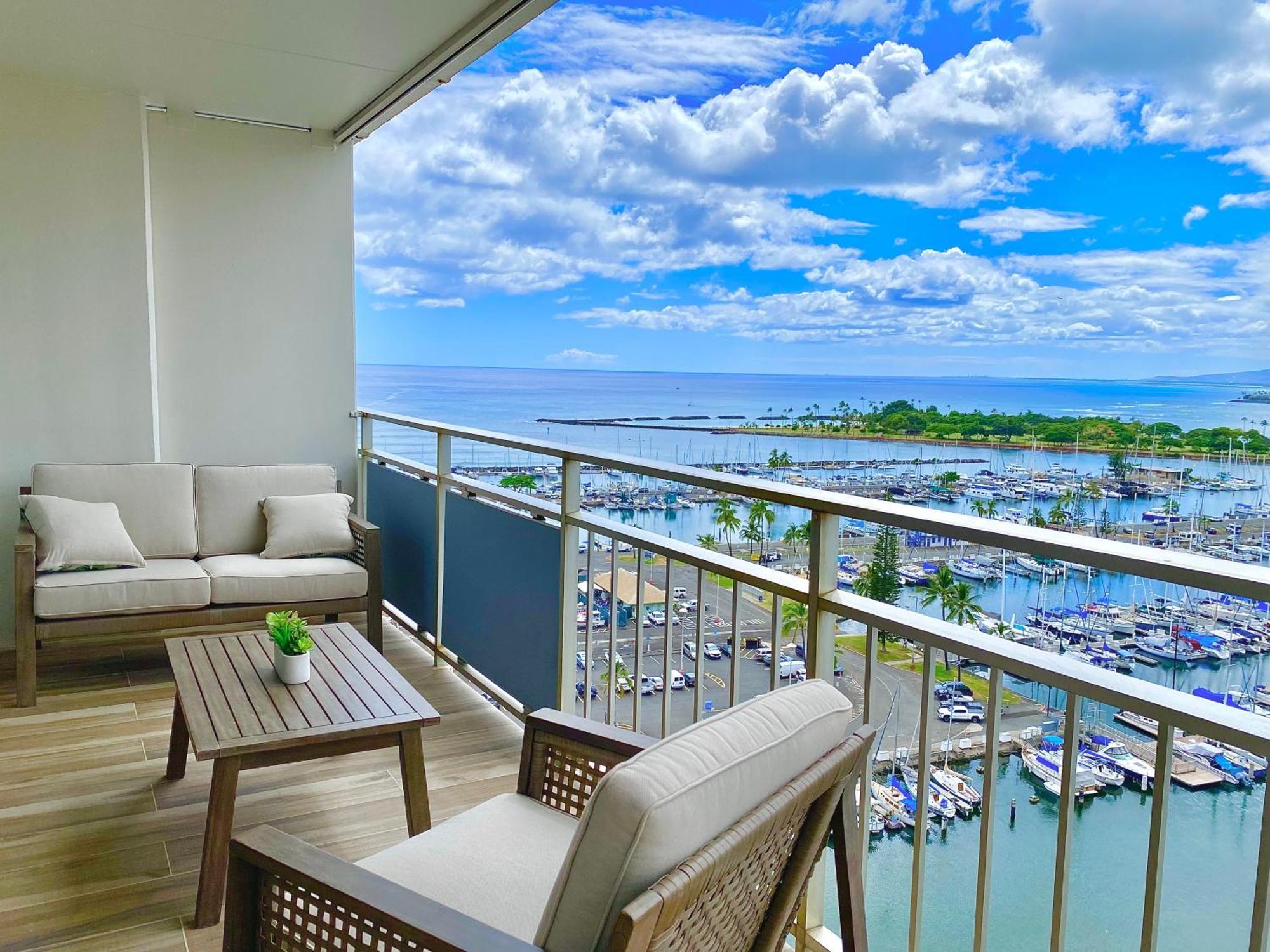 Panoramic Oceanview Resort - Full Kitchen In Each Room, 2 Swimming Pools, Onsite Restaurants, Fireworks Every Friday Honolulu Bagian luar foto