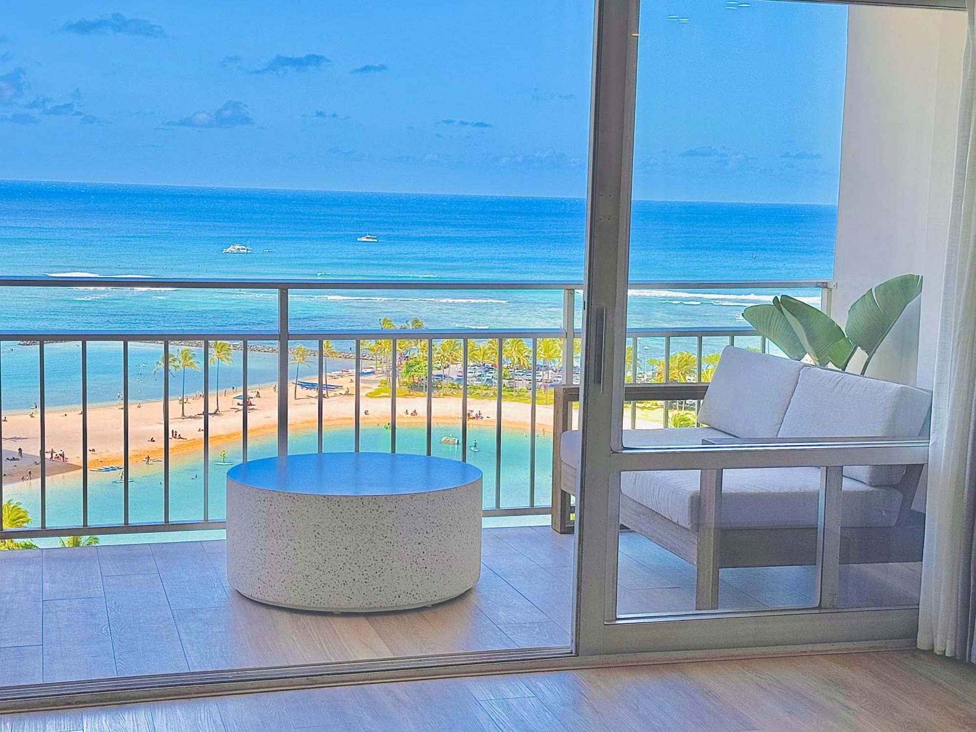 Panoramic Oceanview Resort - Full Kitchen In Each Room, 2 Swimming Pools, Onsite Restaurants, Fireworks Every Friday Honolulu Bagian luar foto