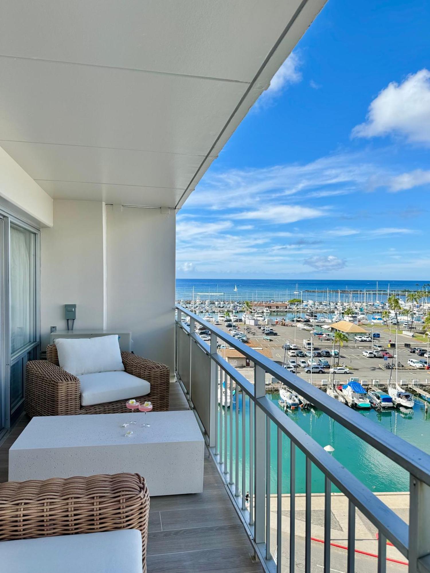 Panoramic Oceanview Resort - Full Kitchen In Each Room, 2 Swimming Pools, Onsite Restaurants, Fireworks Every Friday Honolulu Bagian luar foto