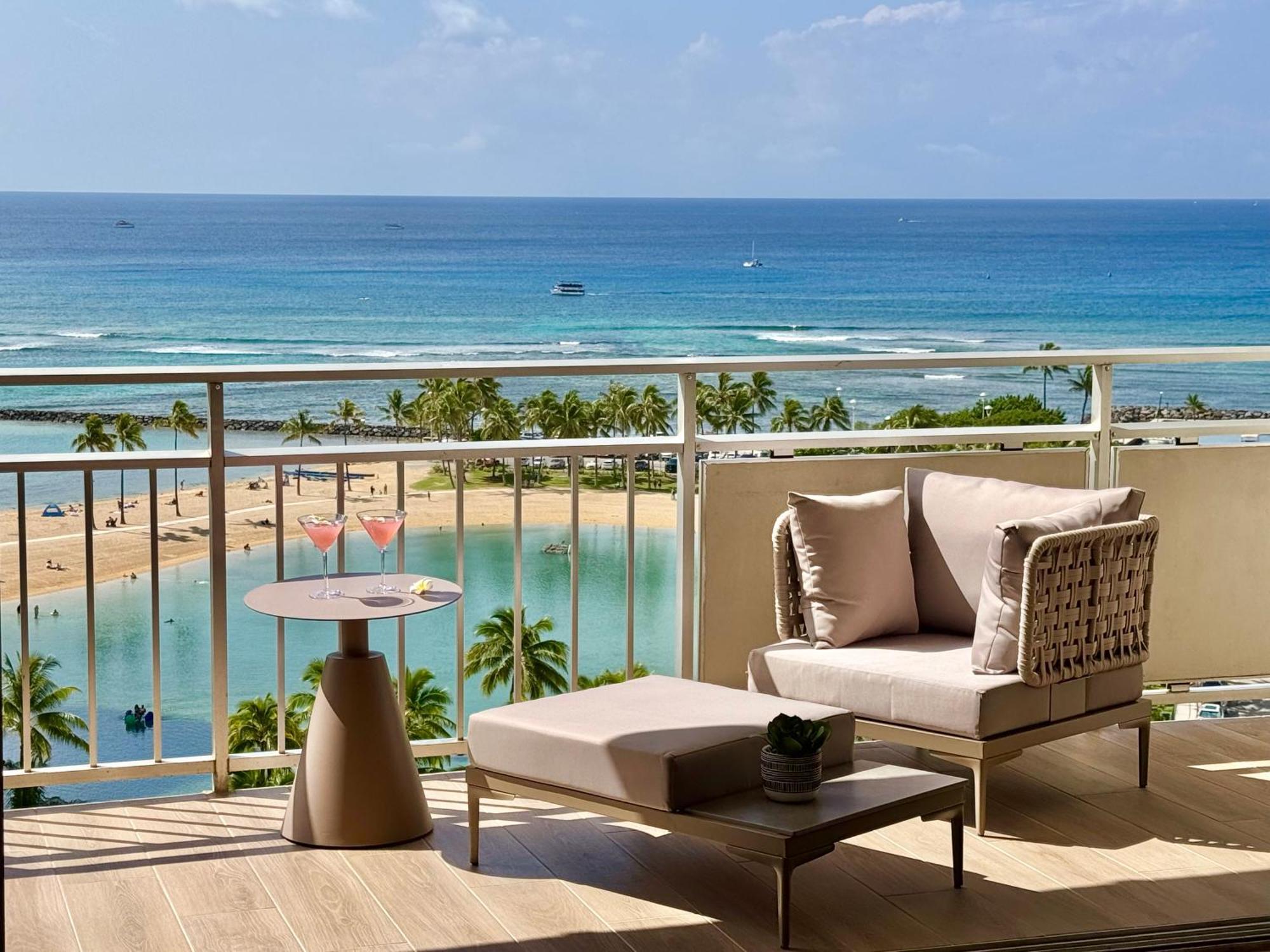 Panoramic Oceanview Resort - Full Kitchen In Each Room, 2 Swimming Pools, Onsite Restaurants, Fireworks Every Friday Honolulu Bagian luar foto